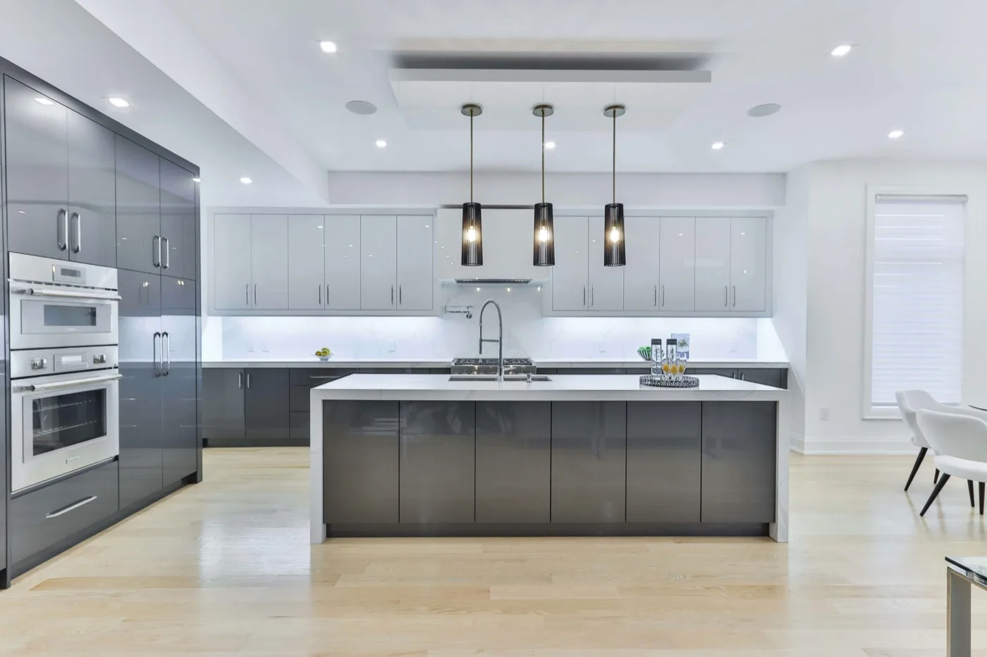 modern gray kitchen with large island and double wall oven Temecula – Temecula CA